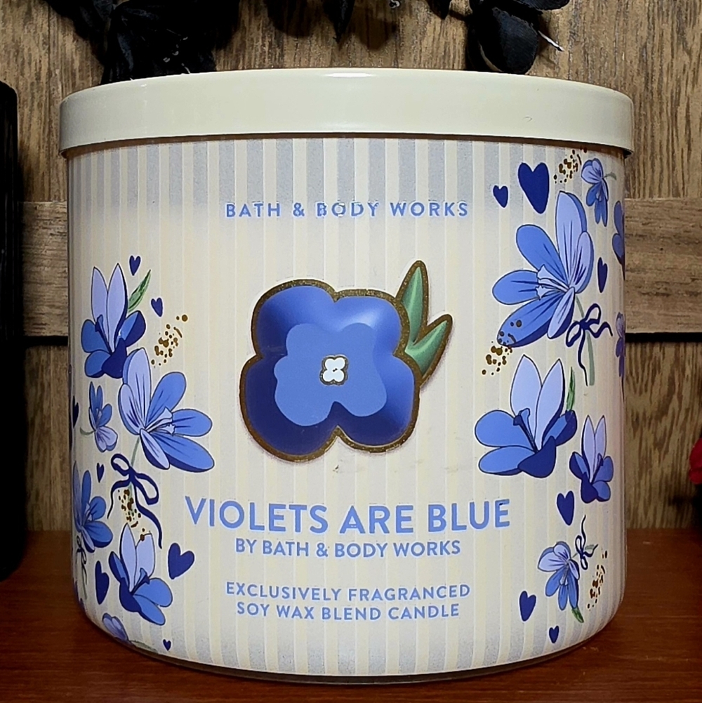 Bath & Body Works Violets Are Blue 3-Wick Candle
